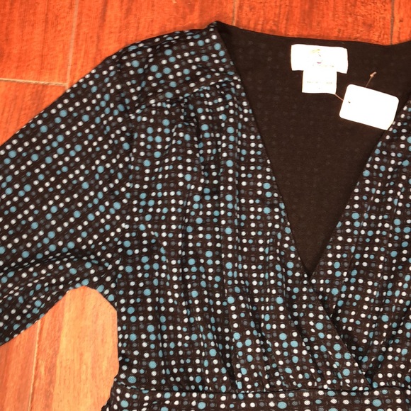 Oh Baby! by Motherhood Black/Blue Top. L - Picture 2 of 4